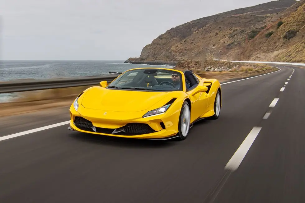 2020-ferrari-f8-spyder-103-1593551679