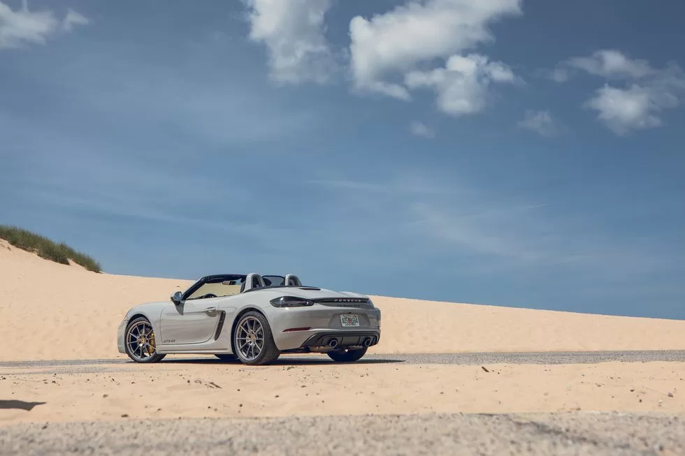 2020-porsche-718-boxster-gts-4l-387-hdr-1599591584