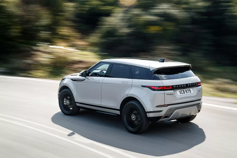 2022-range-rover-evoque-105-1652283938