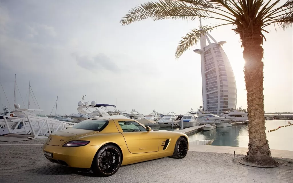 rent a luxury car in dubai